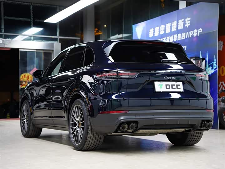 Фото 2 - Porsche Cayenne