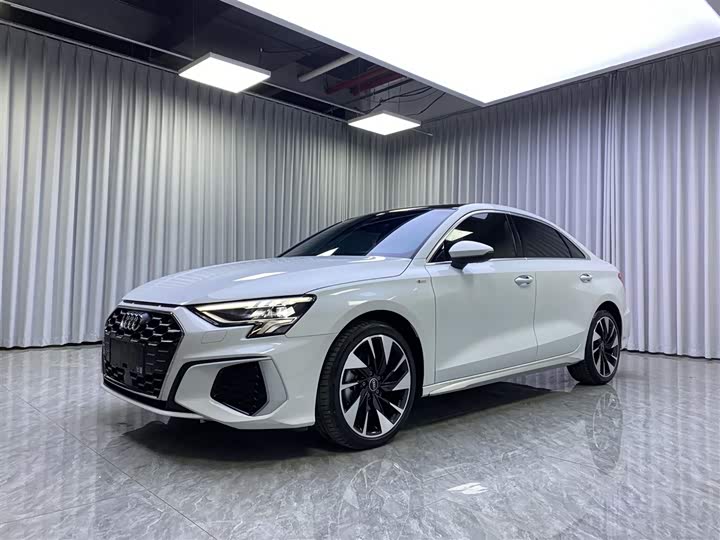 Фото 2 - Audi A3