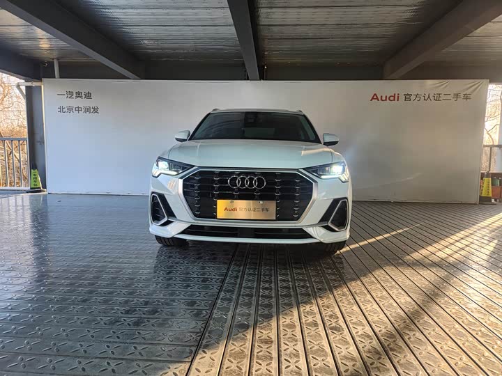Фото 2 - Audi Q3