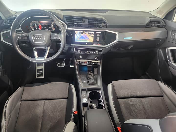 Фото 7 - Audi Q3