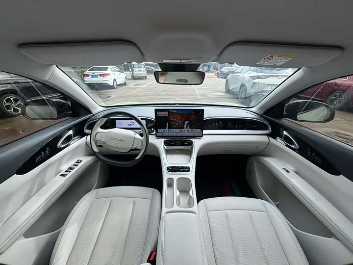 Фото 5 - Geely Galaxy Geome