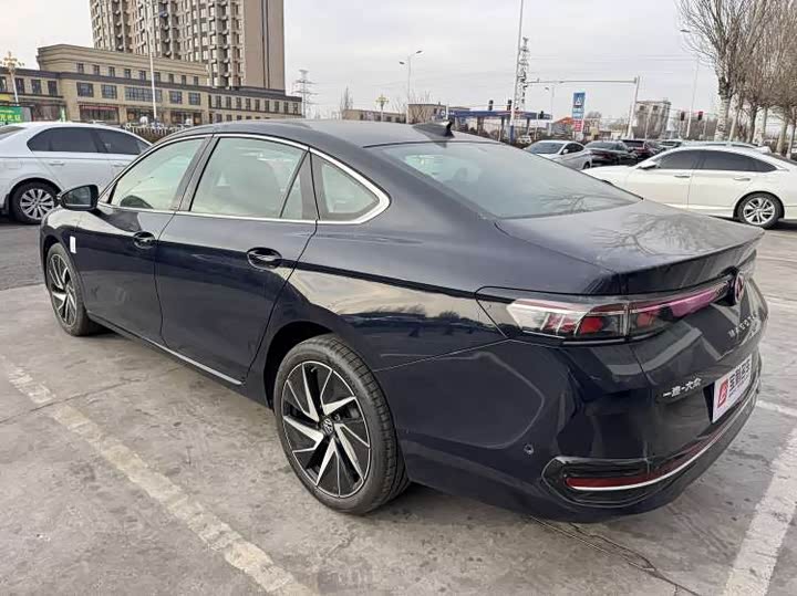 Фото 3 - Volkswagen Magotan