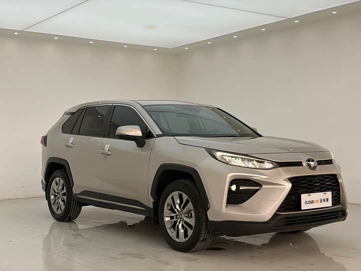 Фото 3 - Toyota Wildlander