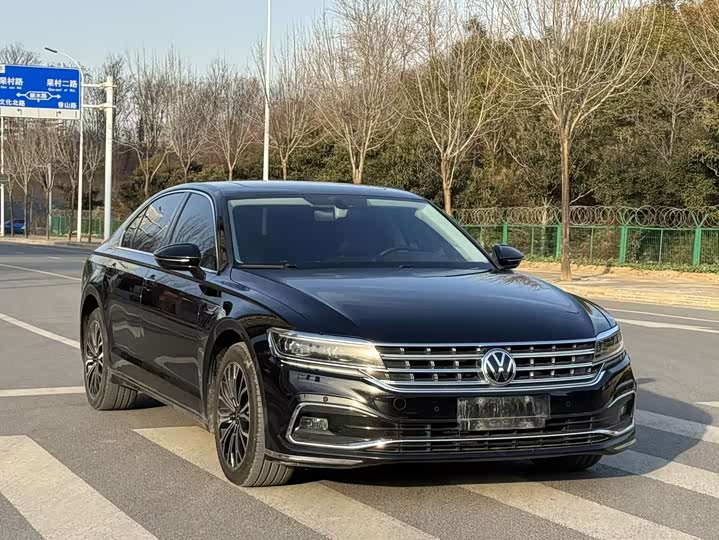 Фото 3 - Volkswagen Phideon