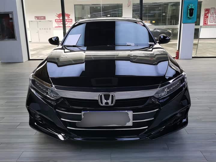 Фото 2 - Honda Accord
