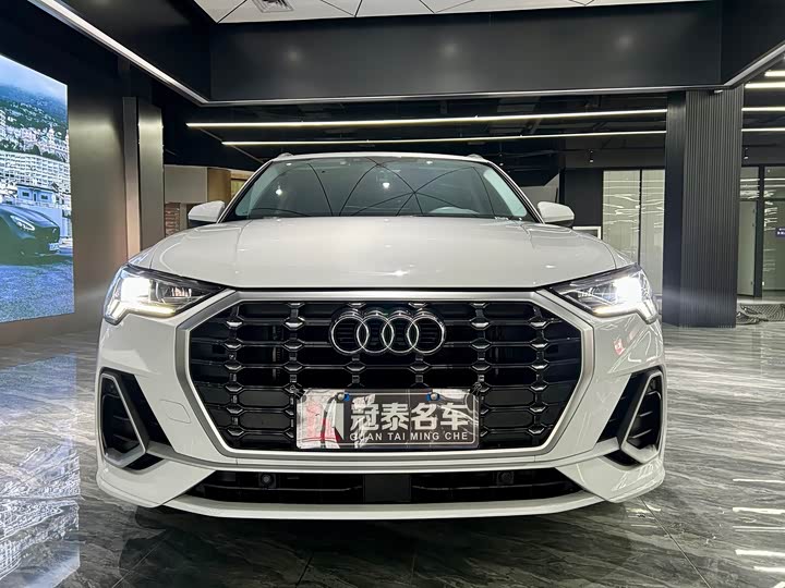 Фото 2 - Audi Q3