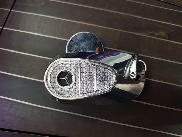 Фото 9 - Mercedes-Benz E-Class Hybrid