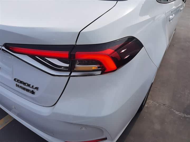 Фото 8 - Toyota Corolla