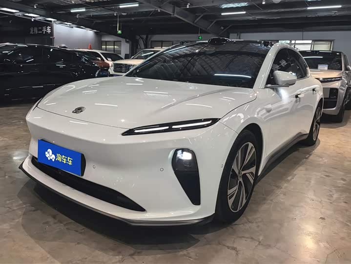 Фото 1 - Nio ET5