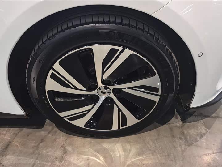 Фото 6 - Nio ET5