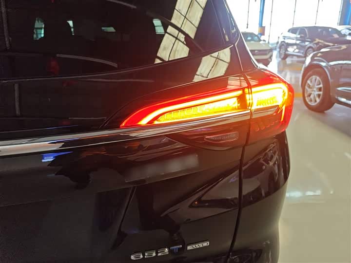 Фото 8 - Buick Envision Plus