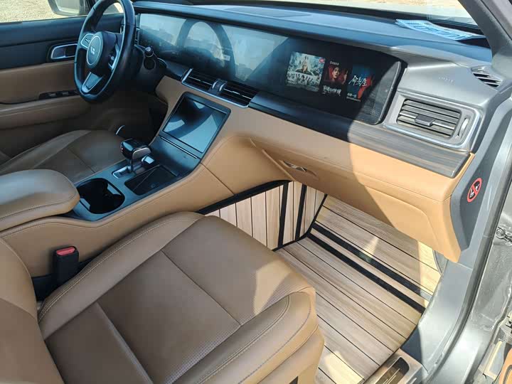 Фото 6 - LiXiang One