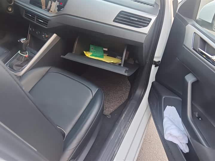 Фото 8 - Volkswagen Polo