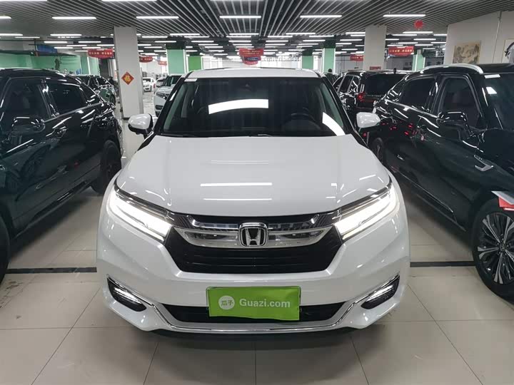 Фото 3 - Honda Avancier