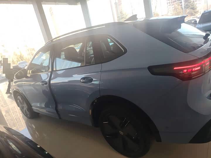 Фото 5 - Volkswagen Tiguan L Pro