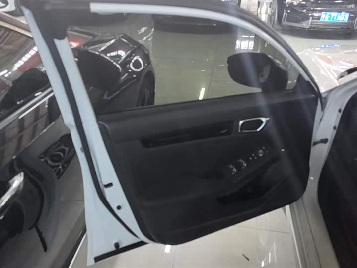 Фото 7 - Honda Civic