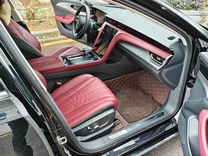 Фото 9 - Hongqi H5