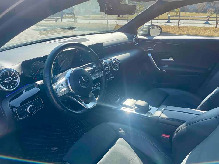 Фото 4 - Mercedes-Benz A-Class