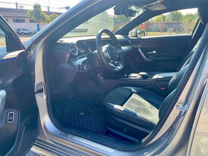 Фото 6 - Mercedes-Benz A-Class