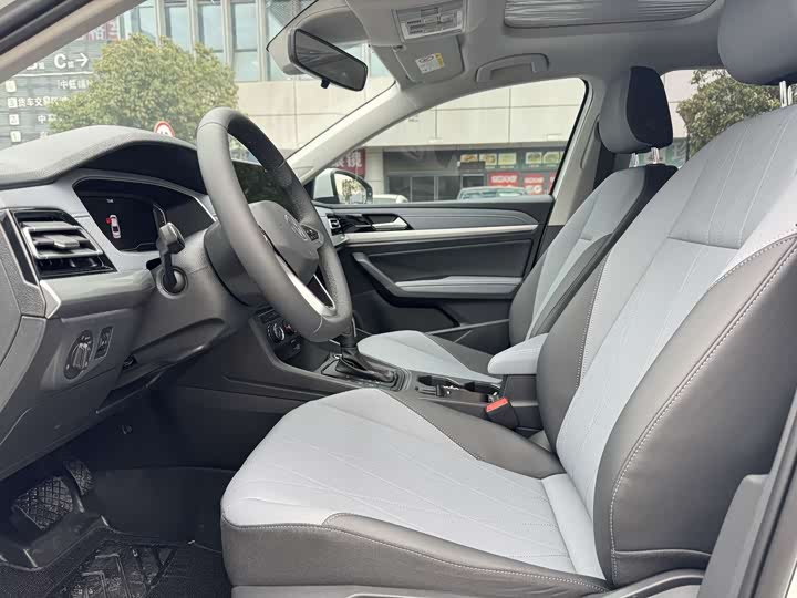 Фото 4 - Volkswagen Lavida