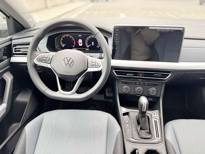 Фото 9 - Volkswagen Lavida