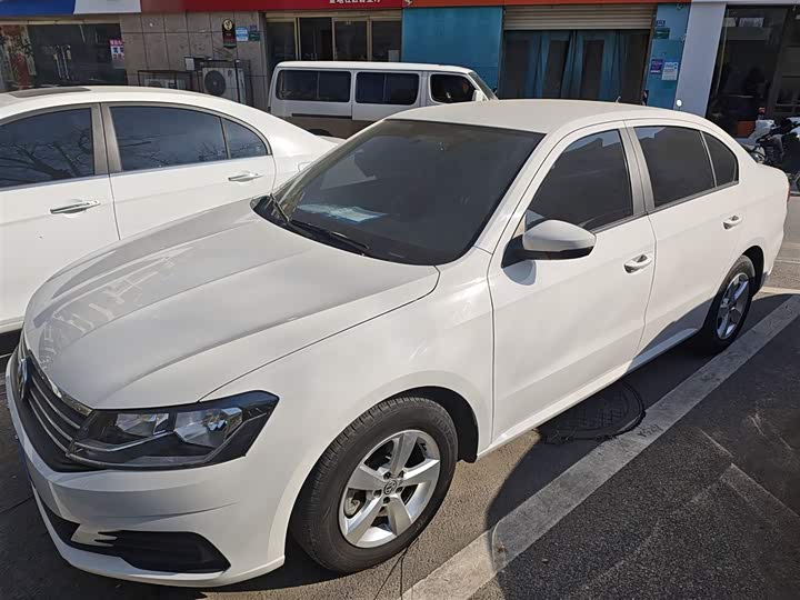 Фото 1 - Volkswagen Lavida