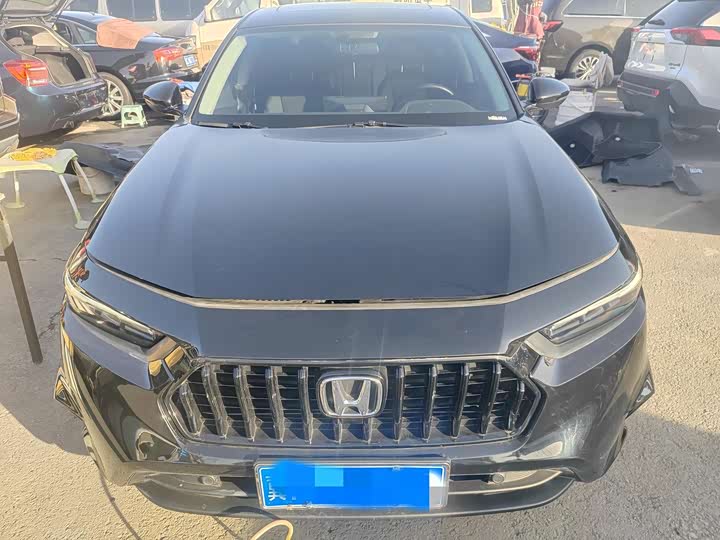 Фото 2 - Honda Inspire