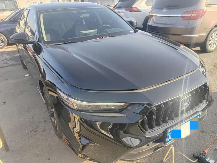 Фото 3 - Honda Inspire