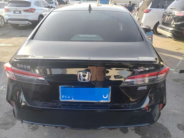 Фото 5 - Honda Inspire