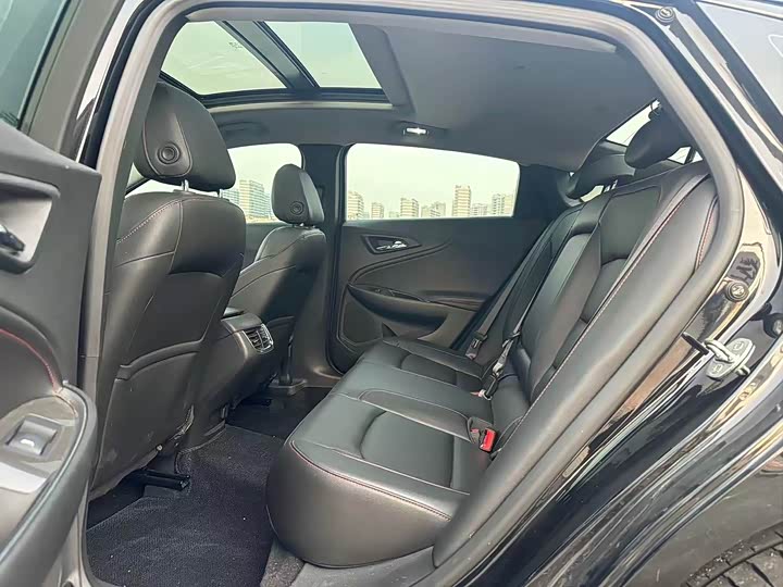 Фото 8 - Chevrolet Malibu XL