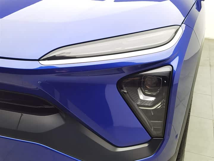 Фото 7 - Nio EC6