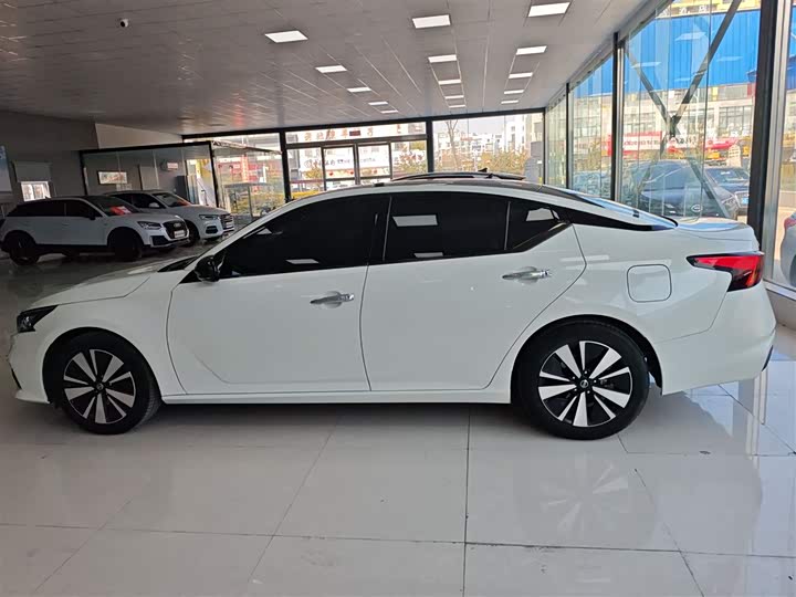 Фото 5 - Nissan Teana