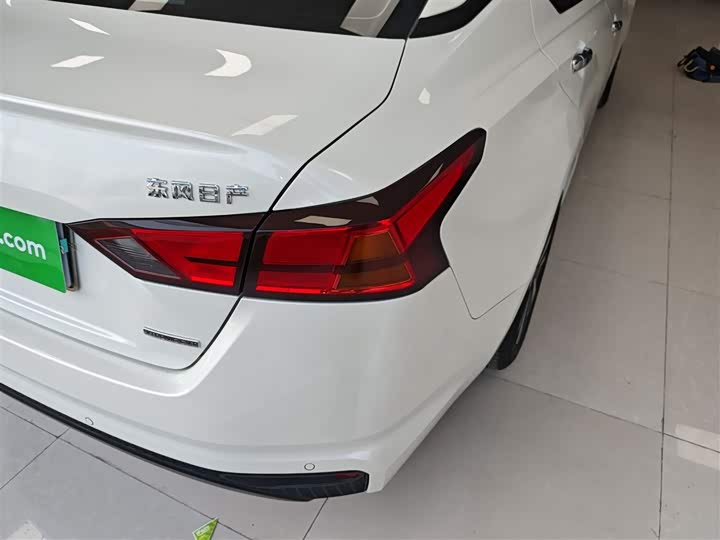 Фото 8 - Nissan Teana