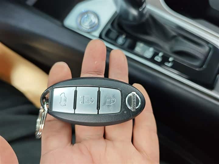 Фото 9 - Nissan Teana