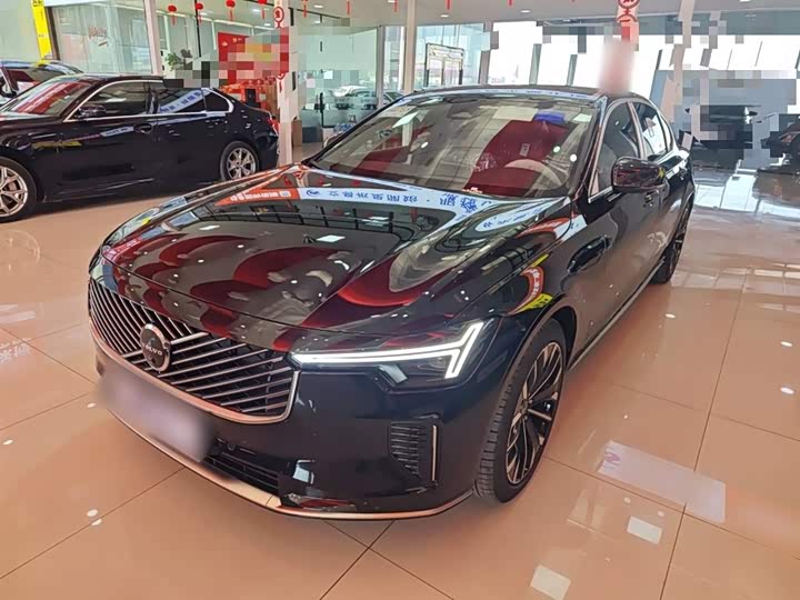 Фото 1 - Volvo S90