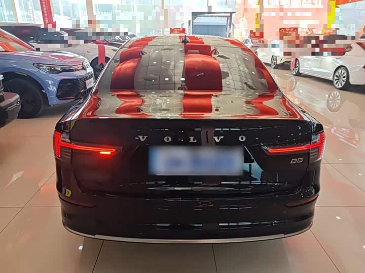 Фото 6 - Volvo S90