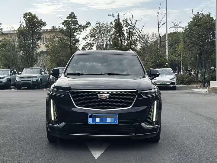 Фото 2 - Cadillac XT6