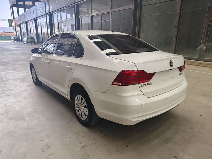 Фото 4 - Volkswagen Santana