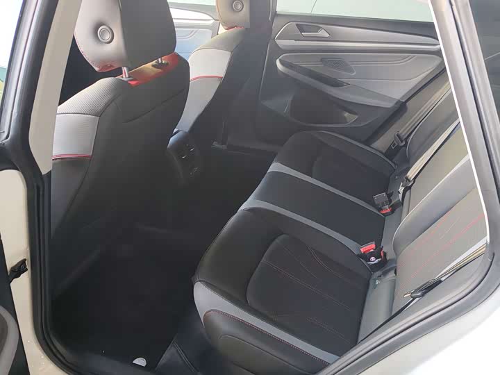 Фото 5 - Volkswagen Lamando L