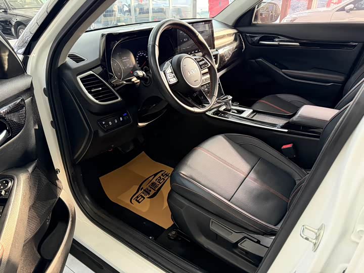 Фото 4 - Kia KX3