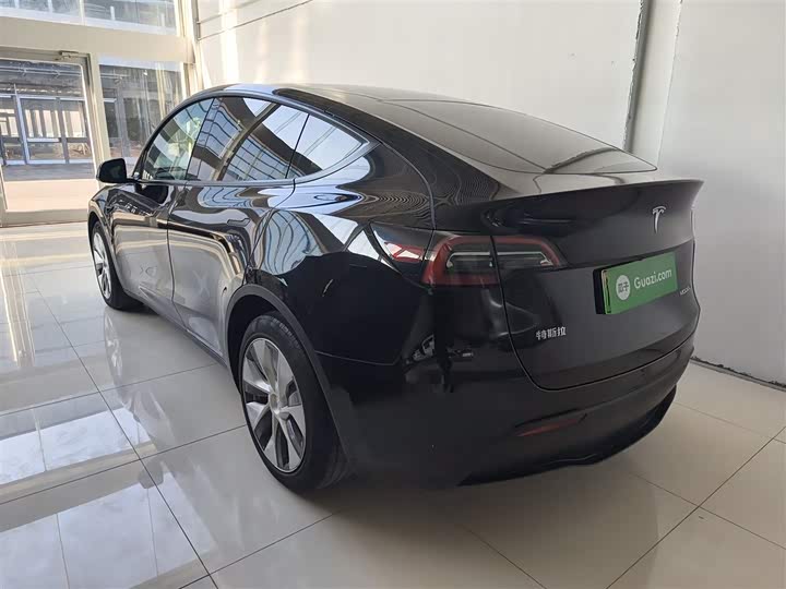 Фото 5 - Tesla Model Y