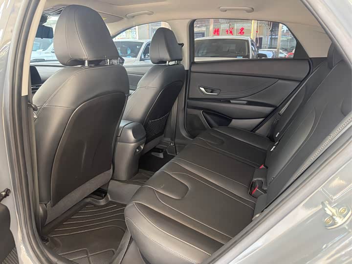 Фото 5 - Hyundai Elantra N line