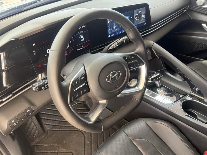 Фото 8 - Hyundai Elantra N line