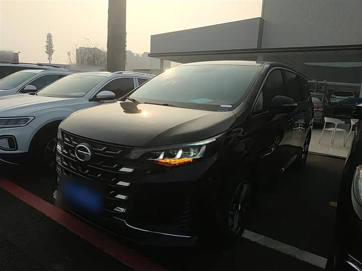 Фото 2 - GAC Trumpchi M6