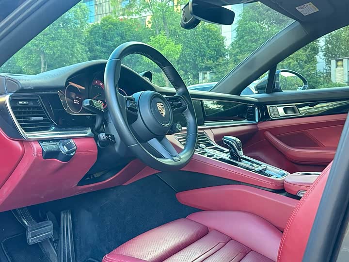 Фото 7 - Porsche Panamera