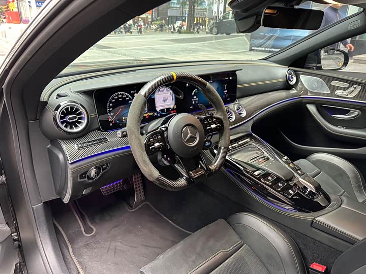 Фото 3 - Mercedes-Benz AMG GT