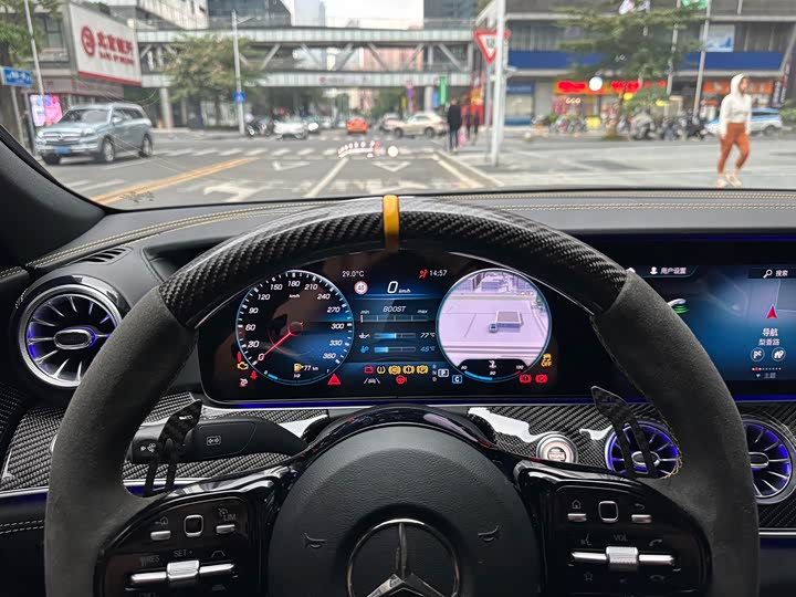 Фото 5 - Mercedes-Benz AMG GT