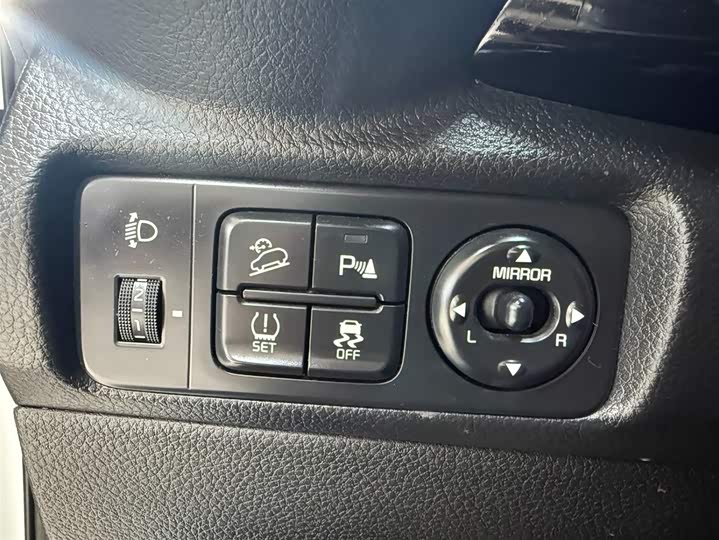 Фото 9 - Kia KX1