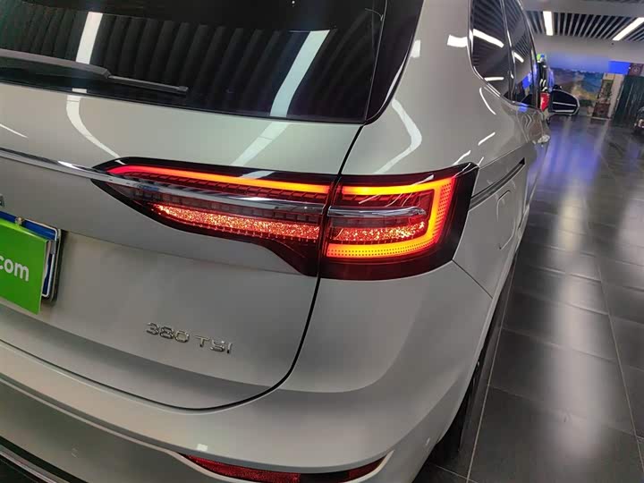 Фото 8 - Volkswagen Viloran