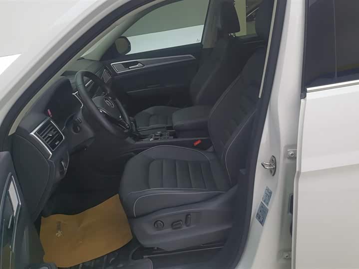 Фото 9 - Volkswagen Teramont Pro